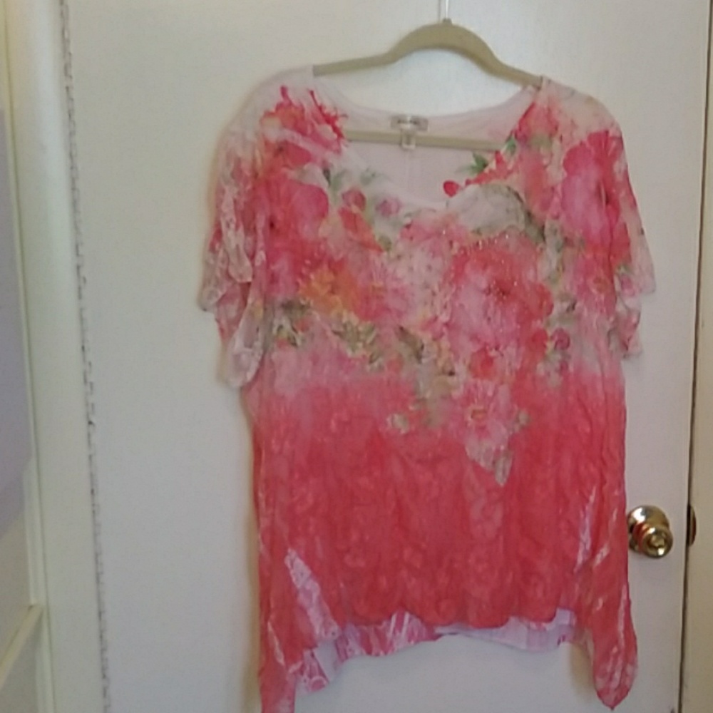 Floral lace Dressbarn top